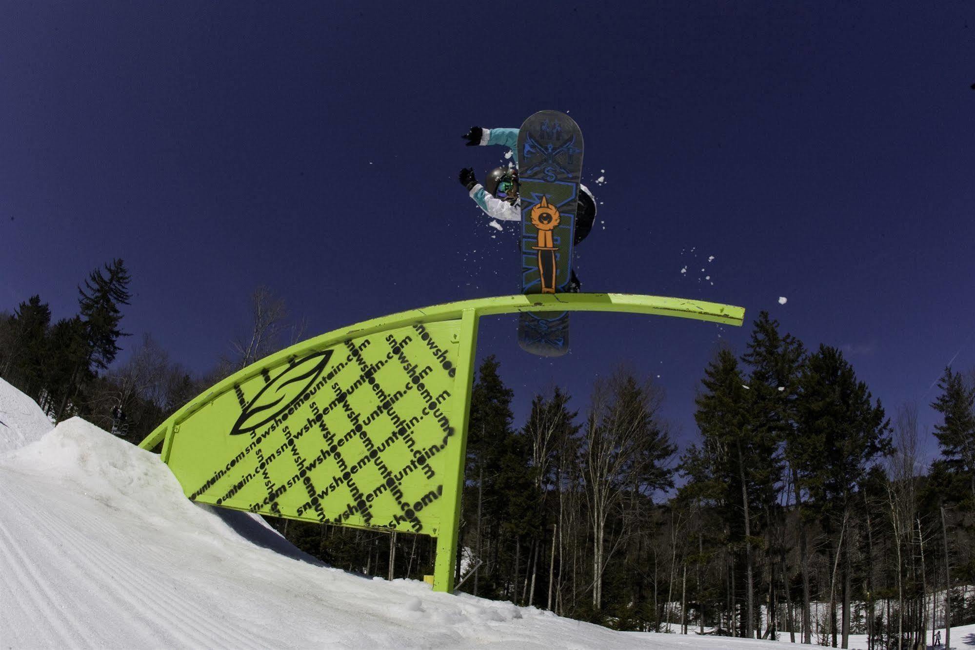 Seneca - Snowshoe Exterior photo